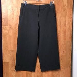 GEORGE SIZE 4 Gray Pinstriped Cuffed Capris